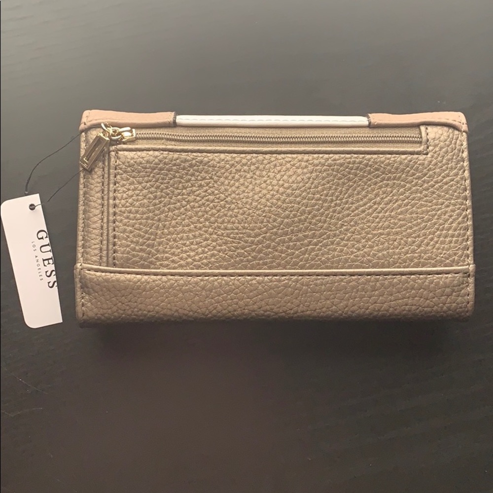 Guess Wallet - Picture 3 of 4